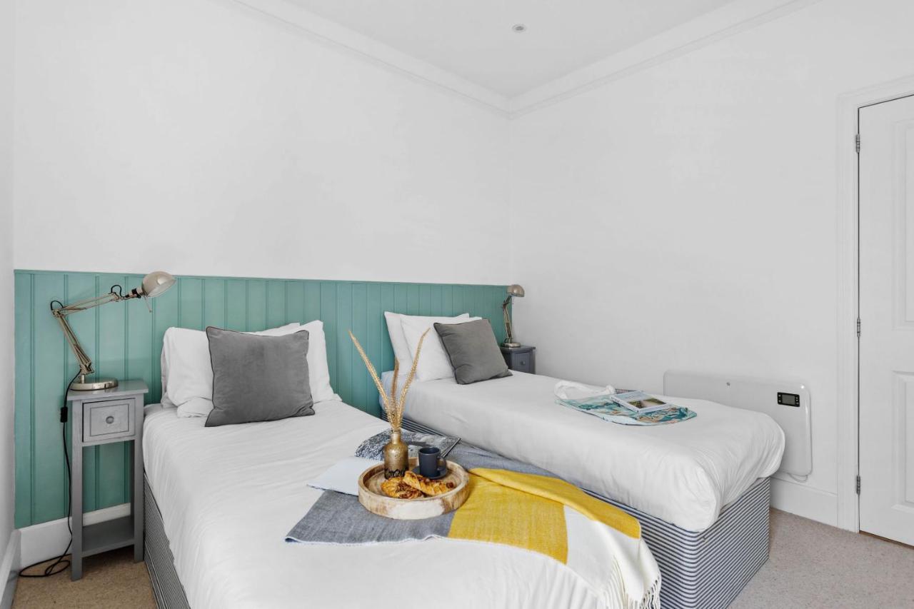 Flat 2 Fairfax Place - Modern Stylish Flat With Plenty Of Charm In Central Dartmouth Exterior foto